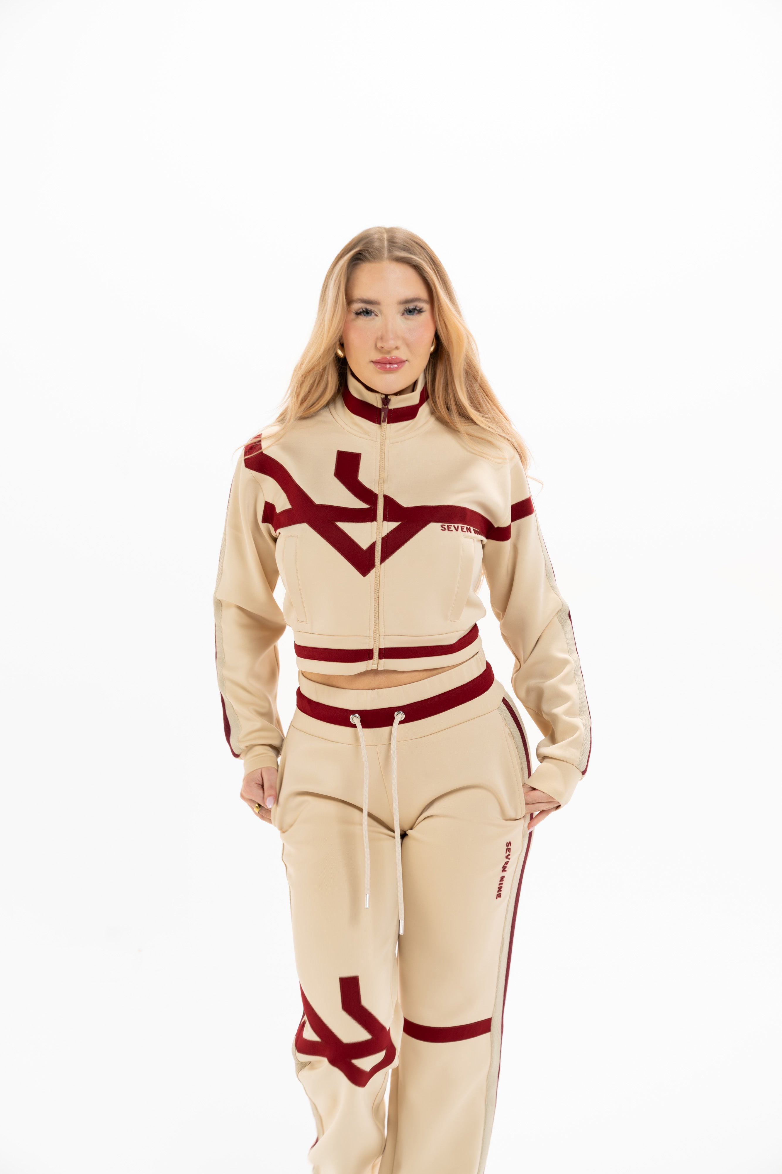 Desert Red Women’s Zipper